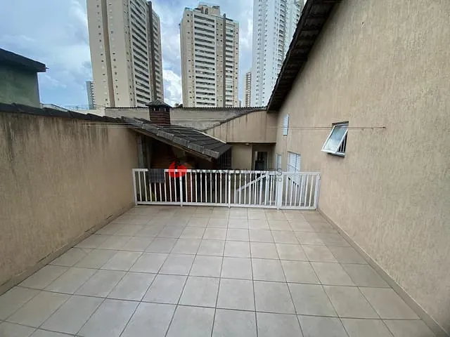 Casa com 250m² 3 quartos e 1 banheiro, à venda, no bairro Barcelona em São Caetano do Sul