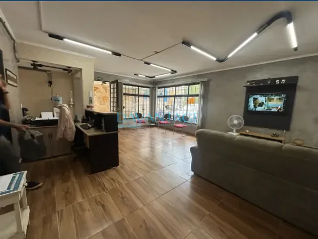 Casa com 290m², para alugar, no bairro Lapa em São Paulo