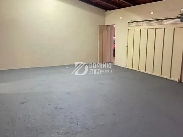 Casa com 250m² 2 quartos e 1 banheiro, à venda, no bairro Conjunto Margarida Rosa de Azevedo em Uberaba
