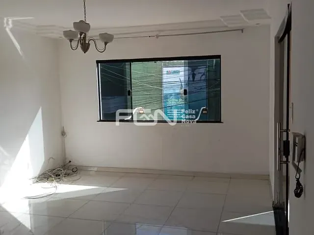 Casa com 110m² 3 quartos e 1 banheiro, para alugar, no bairro Camaçari de Dentro em Camaçari