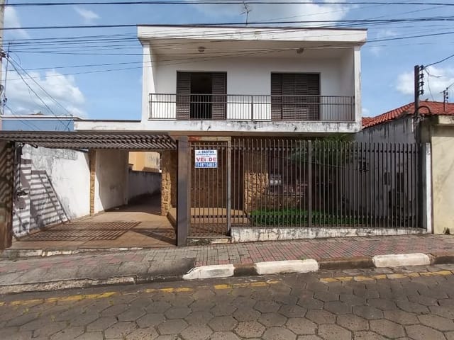 Casa com 270m² 4 quartos e 4 banheiros, à venda, no bairro Centro em Tatuí