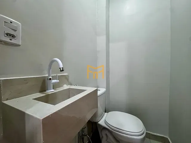 Casa 3 quartos e 4 banheiros, para alugar, no bairro Pedreira em Belém