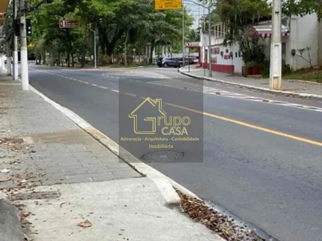 Casa com 295m² 5 quartos e 2 banheiros, à venda, no bairro Gragoatá em Niterói