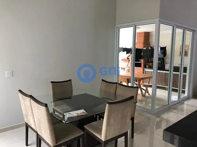 Casa com 250m² 3 quartos e 2 banheiros, à venda, no bairro Jardim Novo Horizonte em Sorocaba
