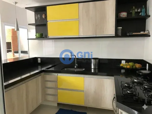 Casa com 250m² 3 quartos e 2 banheiros, à venda, no bairro Jardim Novo Horizonte em Sorocaba