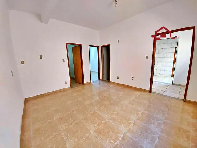 Casa 4 quartos e 2 banheiros, à venda, no bairro Jardim Alvorada (Justinópolis) em Ribeirão das Neves