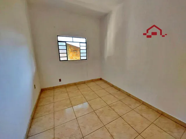 Casa 4 quartos e 2 banheiros, à venda, no bairro Jardim Alvorada (Justinópolis) em Ribeirão das Neves