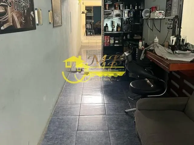 Casa com 300m² 3 quartos e 1 banheiro, à venda, no bairro Vila Aeroporto em Campinas