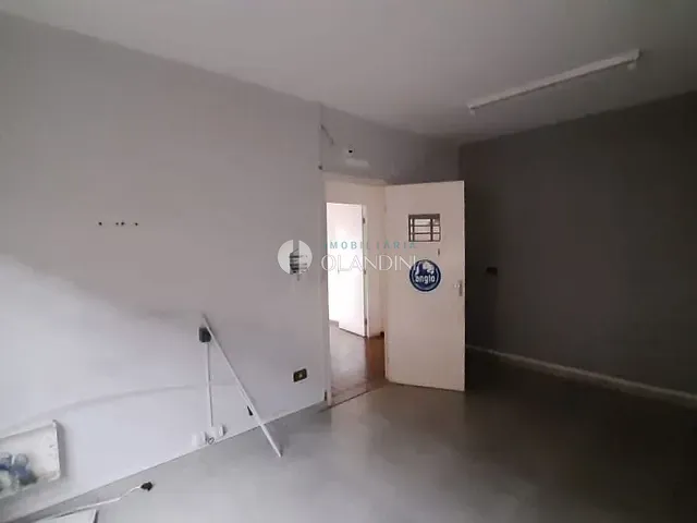 Casa com 500m² 3 quartos e 2 banheiros, para alugar, no bairro Centro em Artur Nogueira