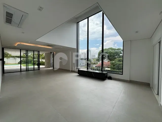 Casa com 744m² 4 quartos e 6 banheiros, à venda, no bairro Alphaville Residencial Um em Barueri