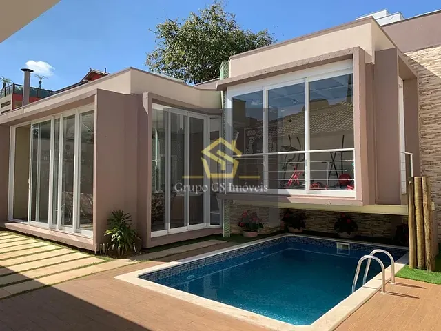 Casa com 600m² 4 quartos e 6 banheiros, à venda, no bairro Buracão em Vinhedo