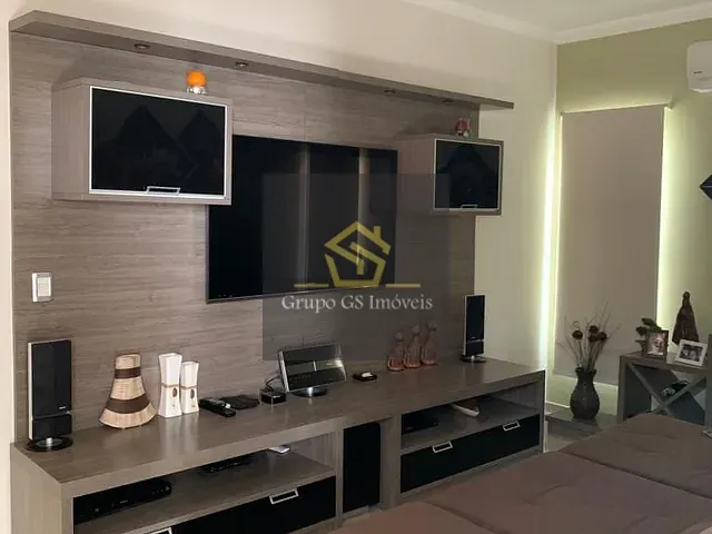 Casa com 600m² 4 quartos e 6 banheiros, à venda, no bairro Buracão em Vinhedo