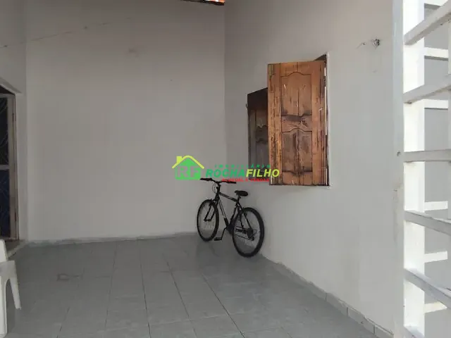 Casa com 189m² 4 quartos e 2 banheiros, à venda, no bairro Mocambinho em Teresina