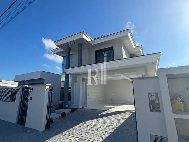 Casa 3 quartos e 3 banheiros, à venda, no bairro Areias em Tijucas