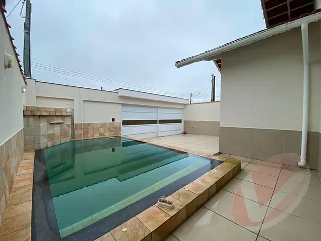 Casa com 250m² 3 quartos e 2 banheiros, à venda, no bairro Real em Praia Grande
