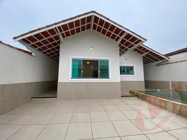 Casa com 250m² 3 quartos e 2 banheiros, à venda, no bairro Real em Praia Grande