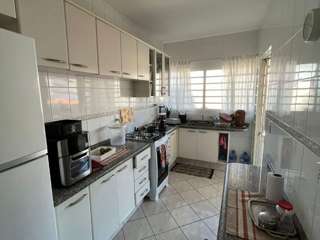 Casa à venda, no bairro Centro em Cambuí