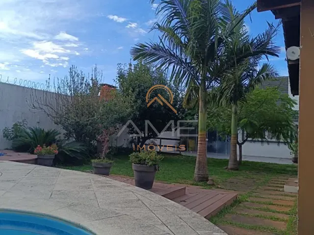 Casa com 690m² 4 quartos e 4 banheiros, à venda, no bairro Laranjal em Pelotas
