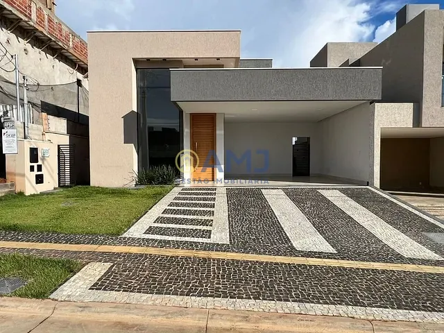 Casa com 300m² 3 quartos e 4 banheiros, à venda, no bairro Jardins Bolonha em Senador Canedo