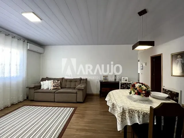 Casa com 252m² 1 quarto e 1 banheiro, à venda, no bairro Barra do Rio em Itajaí