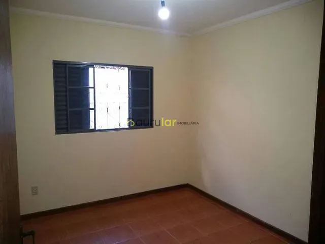 Casa 4 quartos e 3 banheiros, à venda, no bairro Parque Santa Edwiges em Bauru