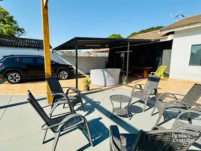 Casa com 322m² 3 quartos e 2 banheiros, à venda, no bairro Jardim São Silvestre em Maringá