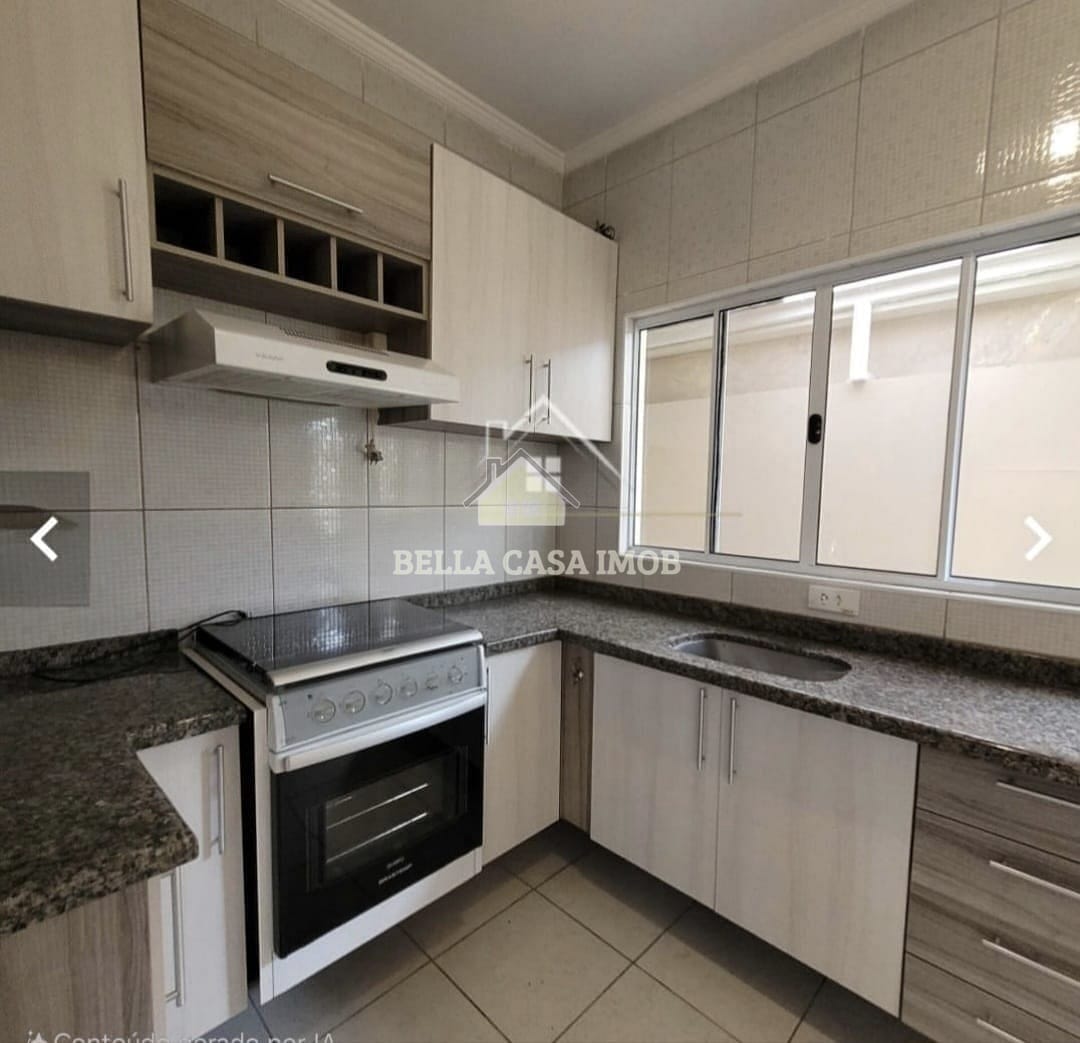 Casa à venda com 3 quartos, 120m² - Foto 1