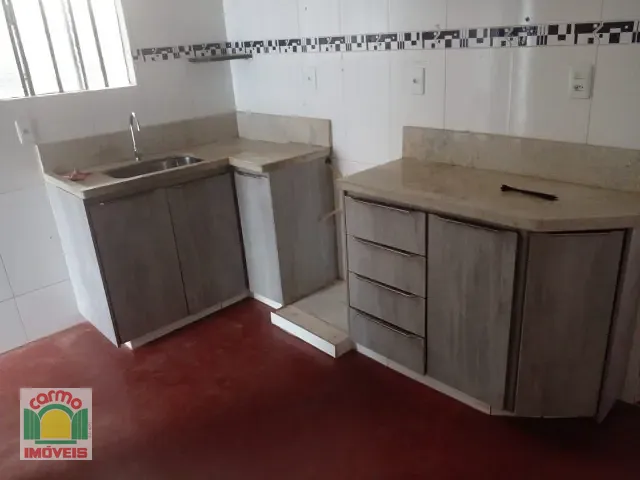 Casa com 67m² 3 quartos e 1 banheiro, à venda, no bairro Centro em Anápolis