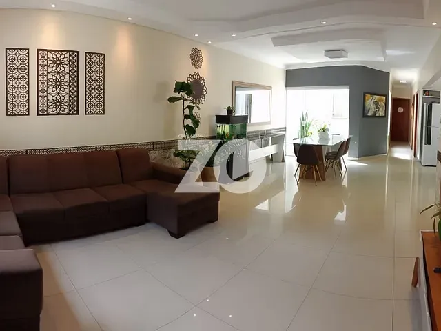 Casa com 360m² 3 quartos e 4 banheiros, à venda, no bairro Vila Giunta em Bauru