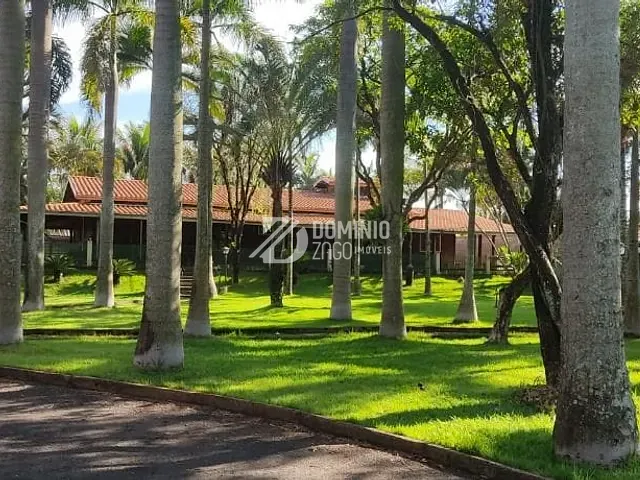 Casa com 3188m² 7 quartos e 4 banheiros, à venda, no bairro Jockey Park em Uberaba