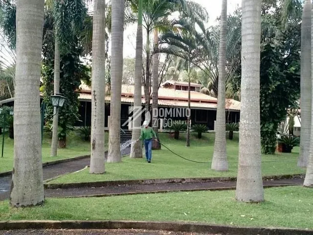 Casa com 3188m² 7 quartos e 4 banheiros, à venda, no bairro Jockey Park em Uberaba