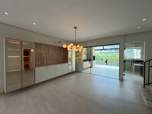Casa 4 quartos e 6 banheiros, à venda, no bairro Coqueiro em Belém