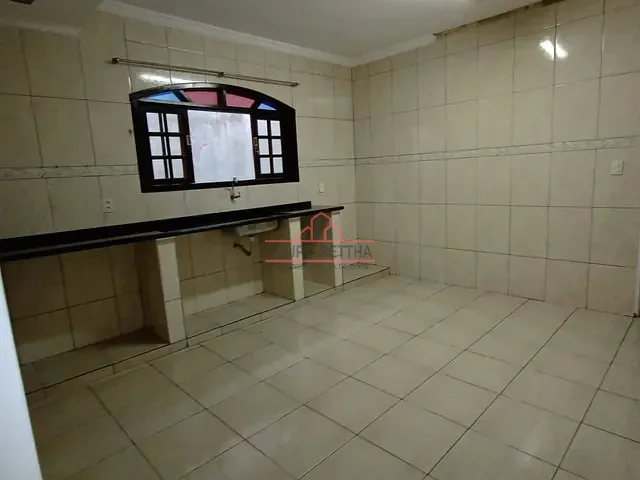 Sobrado com 125m² 4 quartos e 2 banheiros, à venda, no bairro Jardim Santa Marina II em Sorocaba