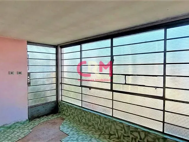 Casa com 670m² 3 quartos e 2 banheiros, à venda, no bairro Centro em Taquaritinga