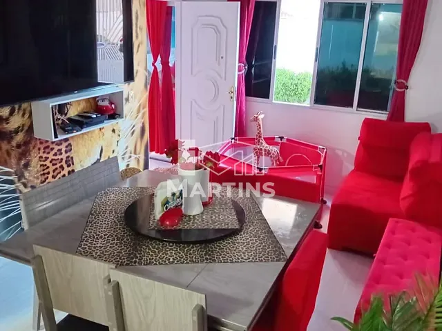 Casa 2 quartos e 2 banheiros, à venda, no bairro Jardim Maria Rosa em Taboão da Serra