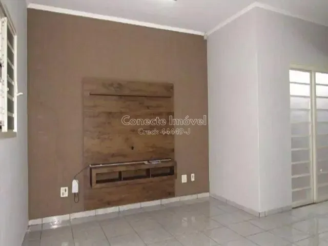 Casa com 270m² 2 quartos e 1 banheiro, à venda, no bairro Jardim Santa Mercedes em Jaguariúna