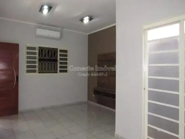 Casa com 270m² 2 quartos e 1 banheiro, à venda, no bairro Jardim Santa Mercedes em Jaguariúna
