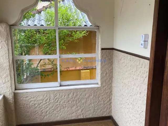 Casa 3 quartos e 2 banheiros, à venda, no bairro Castrioto em Petrópolis