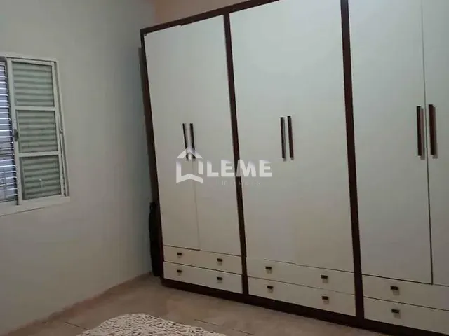Casa com 293m² 3 quartos e 1 banheiro, à venda, no bairro Aparecida em Mococa