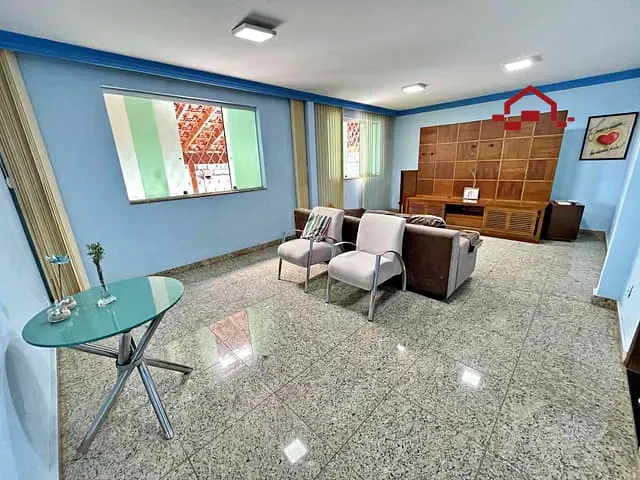 Casa com 462m² 5 quartos e 2 banheiros, à venda, no bairro Dom Bosco em Belo Horizonte