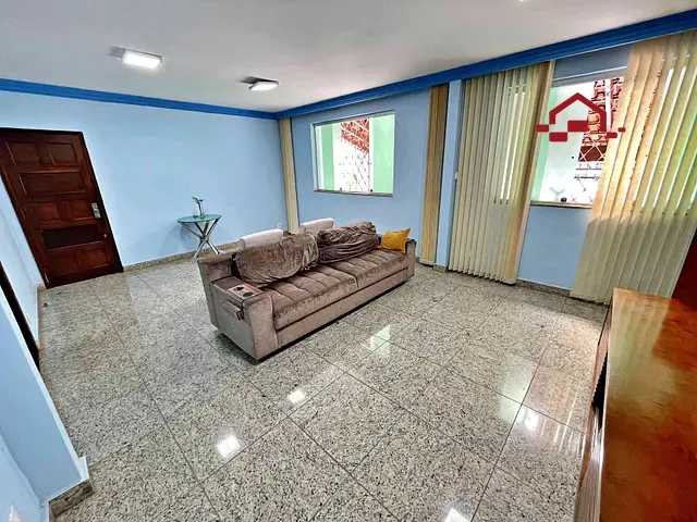 Casa com 462m² 5 quartos e 2 banheiros, à venda, no bairro Dom Bosco em Belo Horizonte