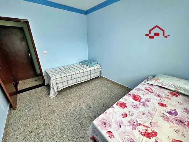 Casa com 462m² 5 quartos e 2 banheiros, à venda, no bairro Dom Bosco em Belo Horizonte