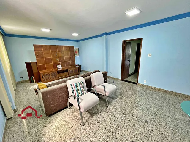 Casa com 462m² 5 quartos e 2 banheiros, à venda, no bairro Dom Bosco em Belo Horizonte