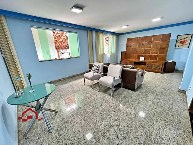 Casa com 462m² 5 quartos e 2 banheiros, à venda, no bairro Dom Bosco em Belo Horizonte