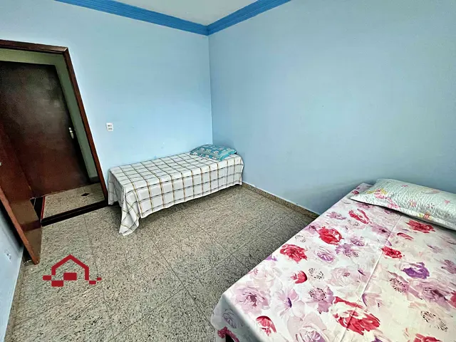 Casa com 462m² 5 quartos e 2 banheiros, à venda, no bairro Dom Bosco em Belo Horizonte