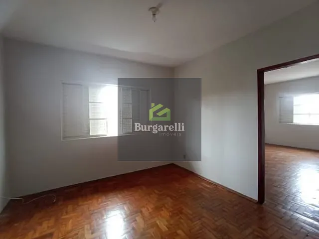 Casa 2 quartos e 1 banheiro, para alugar, no bairro Serra Azul em Lavras