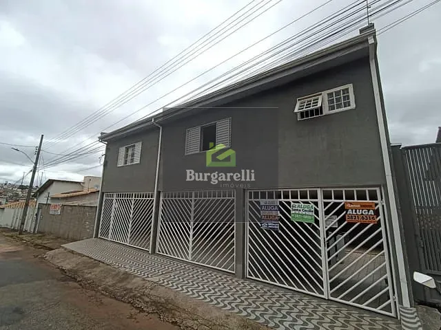 Casa 2 quartos e 1 banheiro, para alugar, no bairro Serra Azul em Lavras