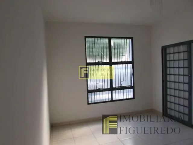 Casa com 136m² 3 quartos e 2 banheiros, para alugar, no bairro Vila Nossa Senhora Aparecida em São José do Rio Preto