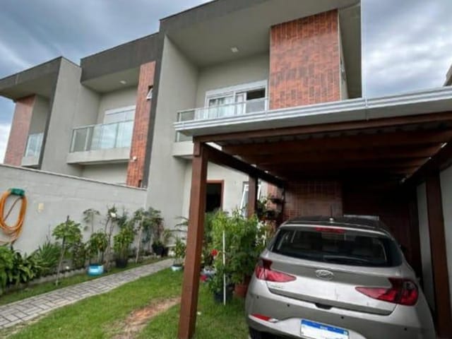Casa com 170m² 3 quartos e 4 banheiros, à venda, no bairro Ingleses do Rio Vermelho em Florianópolis