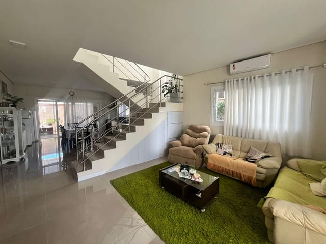 Casa com 170m² 3 quartos e 4 banheiros, à venda, no bairro Ingleses do Rio Vermelho em Florianópolis